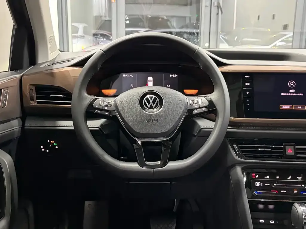 Volkswagen Tharu 2022 из CN, фото 7