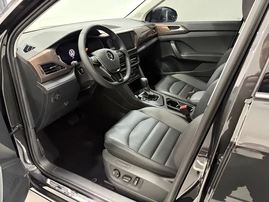 Volkswagen Tharu 2022 из CN, фото 3