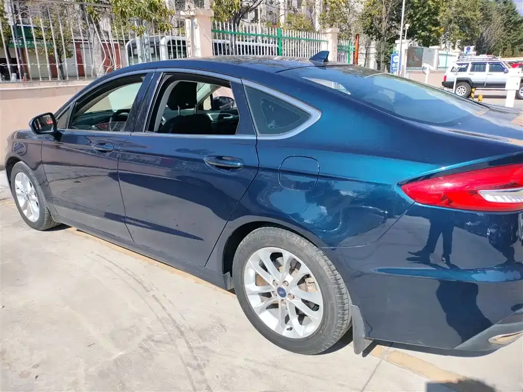 Ford Mondeo 2021 из CN, фото 5