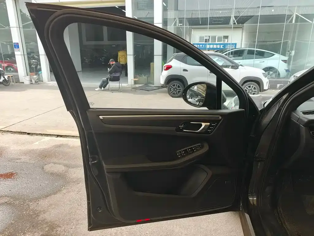 Porsche Macan 2022 из CN, фото 4