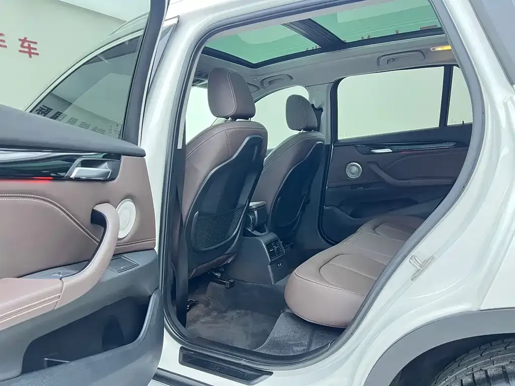 BMW X1 2021 из CN, фото 5