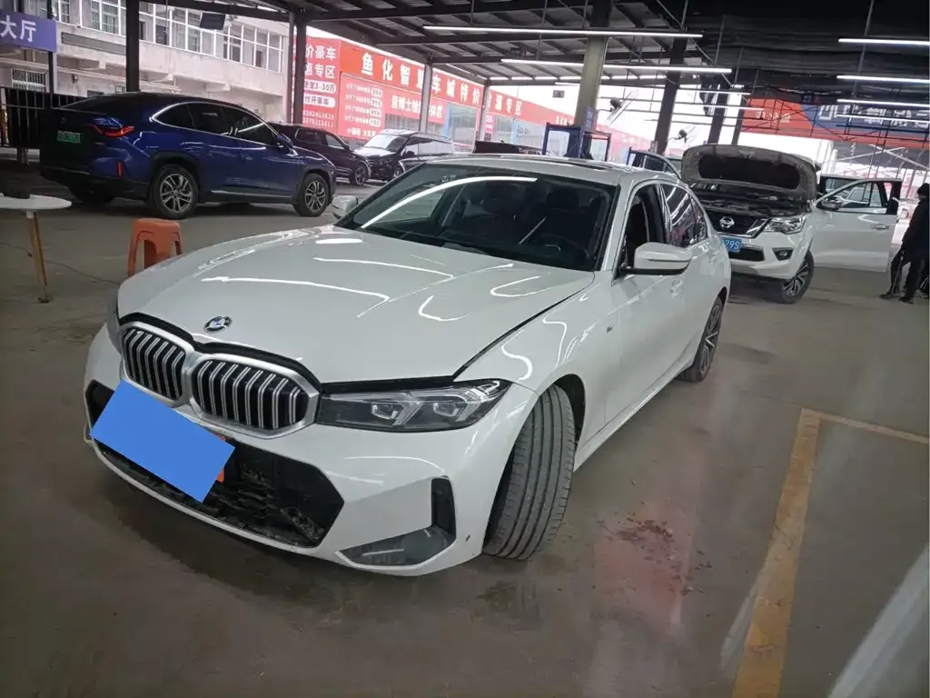 BMW 3 Series 2024 из CN, фото 1