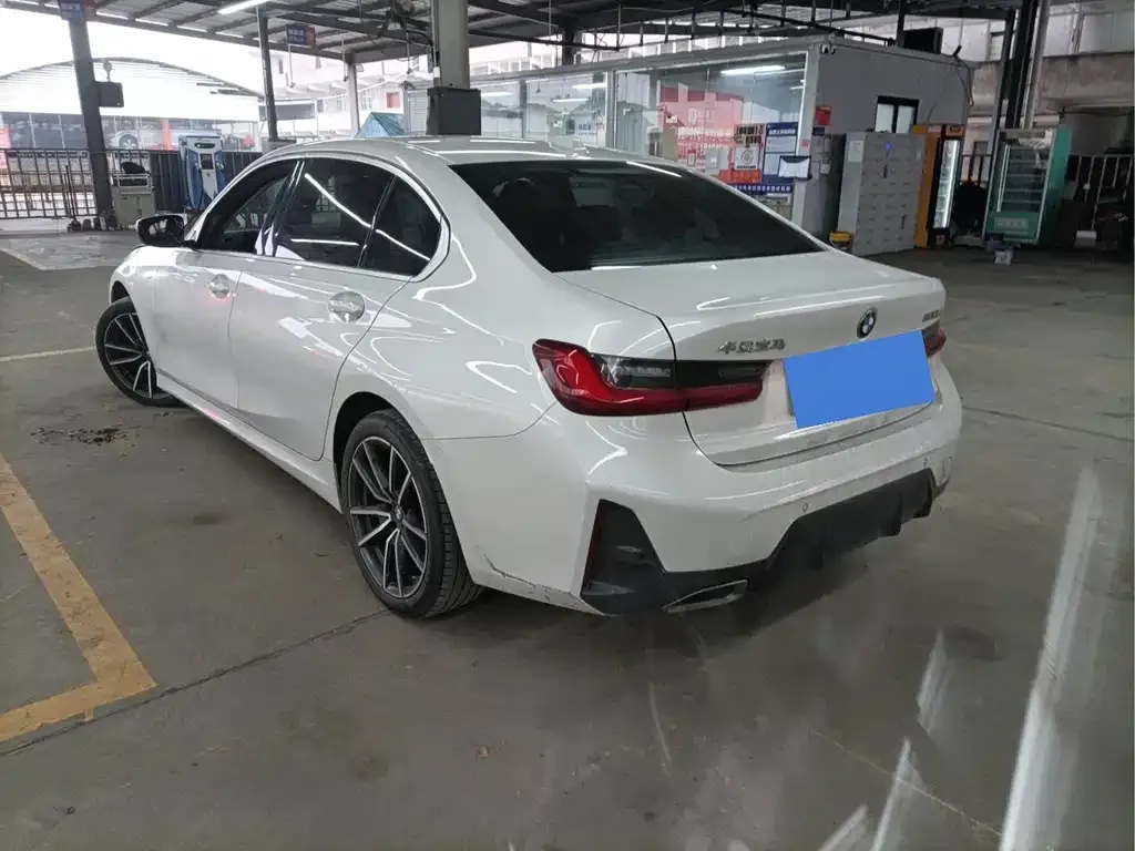 BMW 3 Series 2024 из CN, фото 2