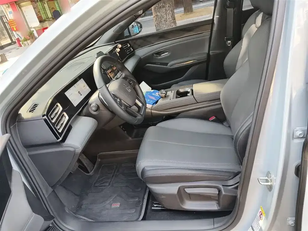BYD Qin L 2025 из CN, фото 9