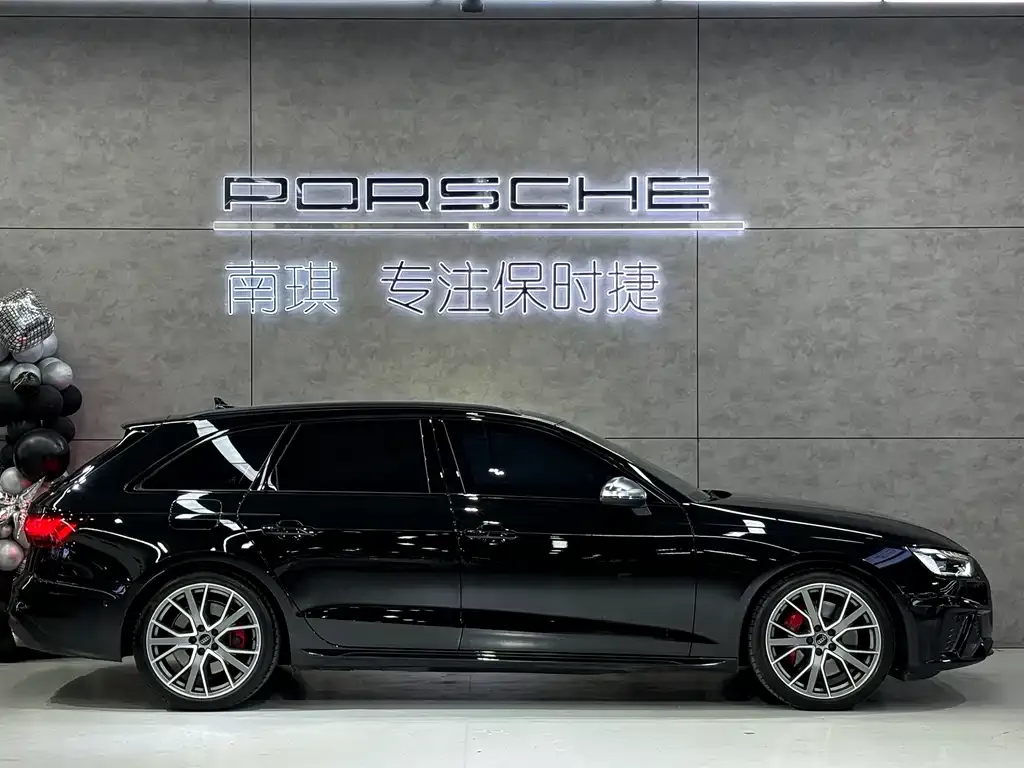 Audi S4 2024 из CN, фото 5