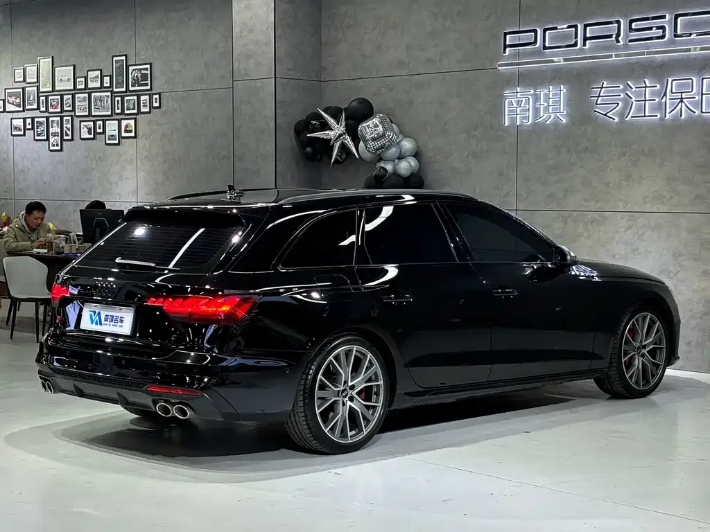 Audi S4 2024 из CN, фото 6