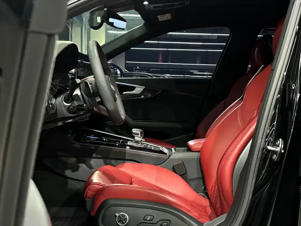 Audi S4 2024 из CN, фото 3