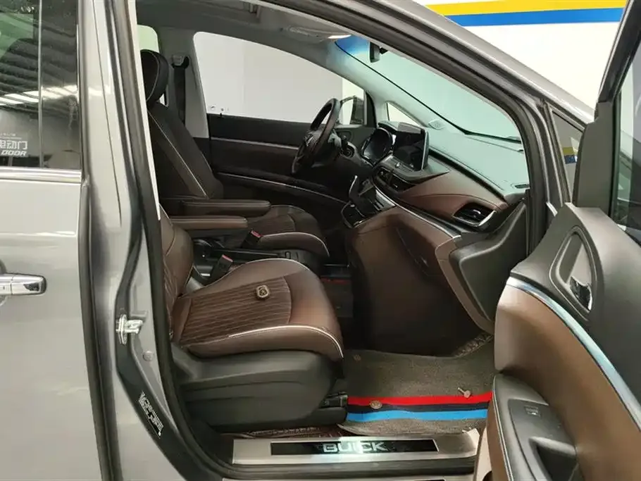 Buick GL8 2022 из CN, фото 8