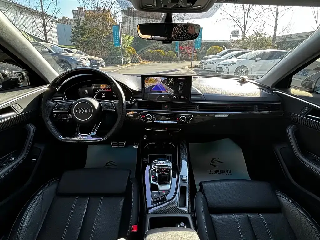 Audi A4L 2022 из CN, фото 10