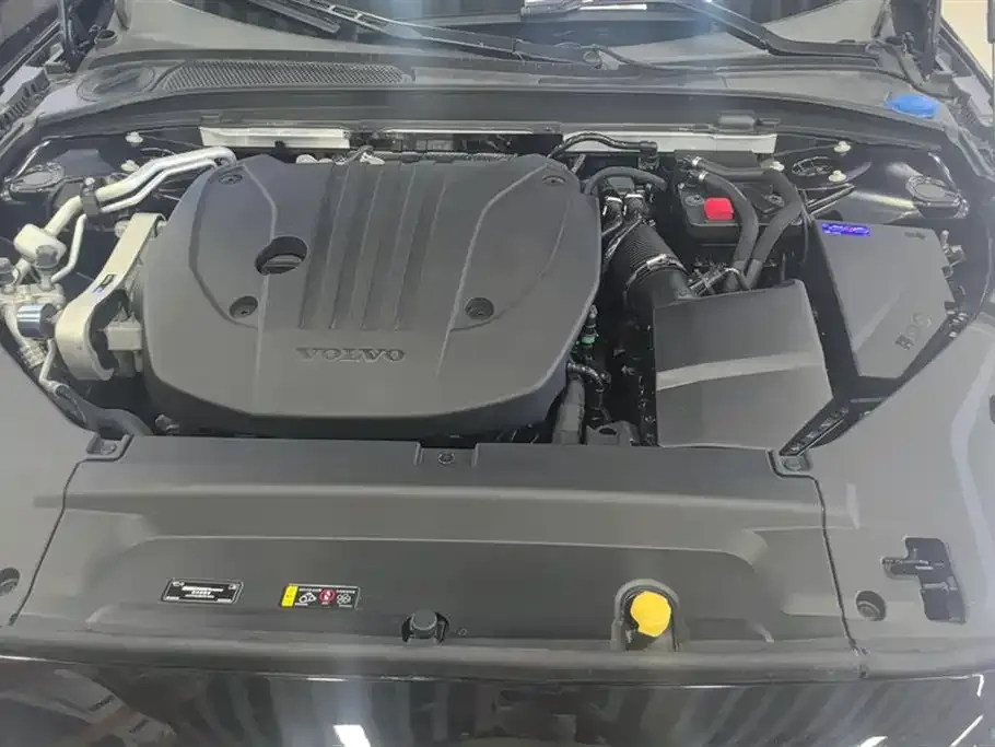 Volvo S90 2025 из CN, фото 5