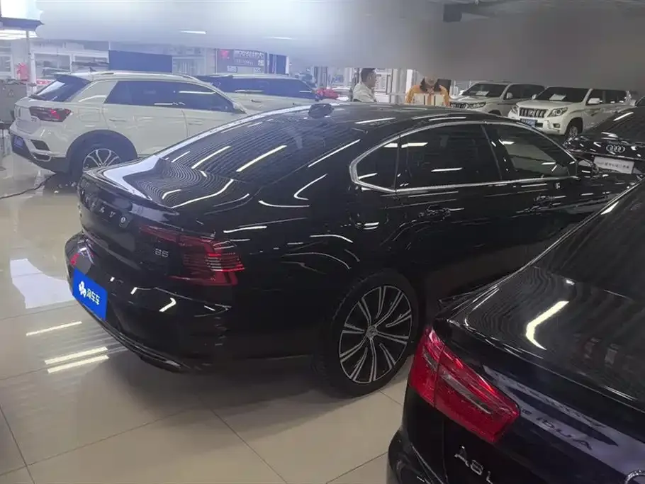 Volvo S90 2025 из CN, фото 9