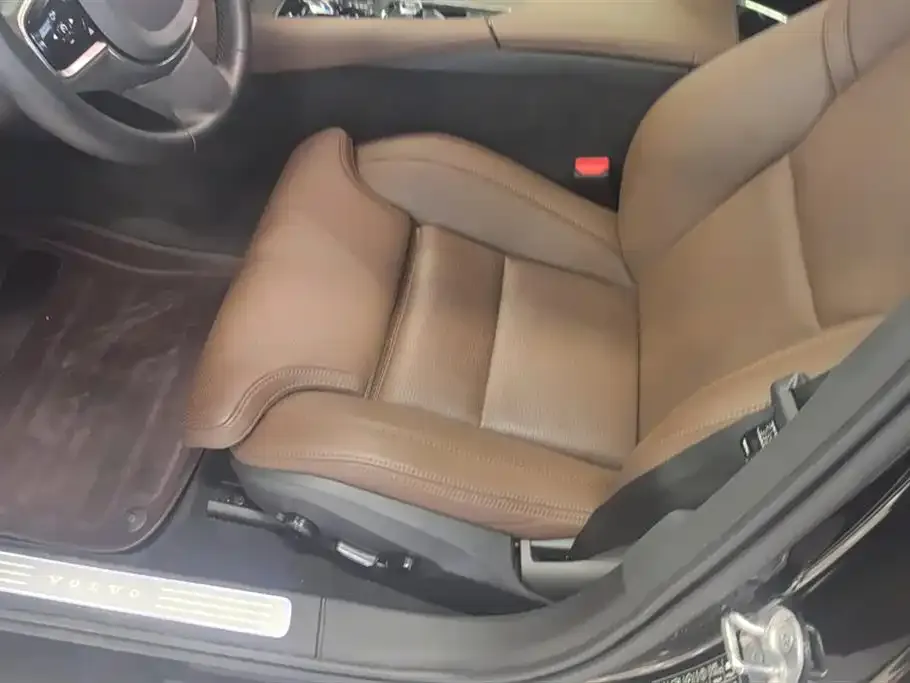 Volvo S90 2025 из CN, фото 3