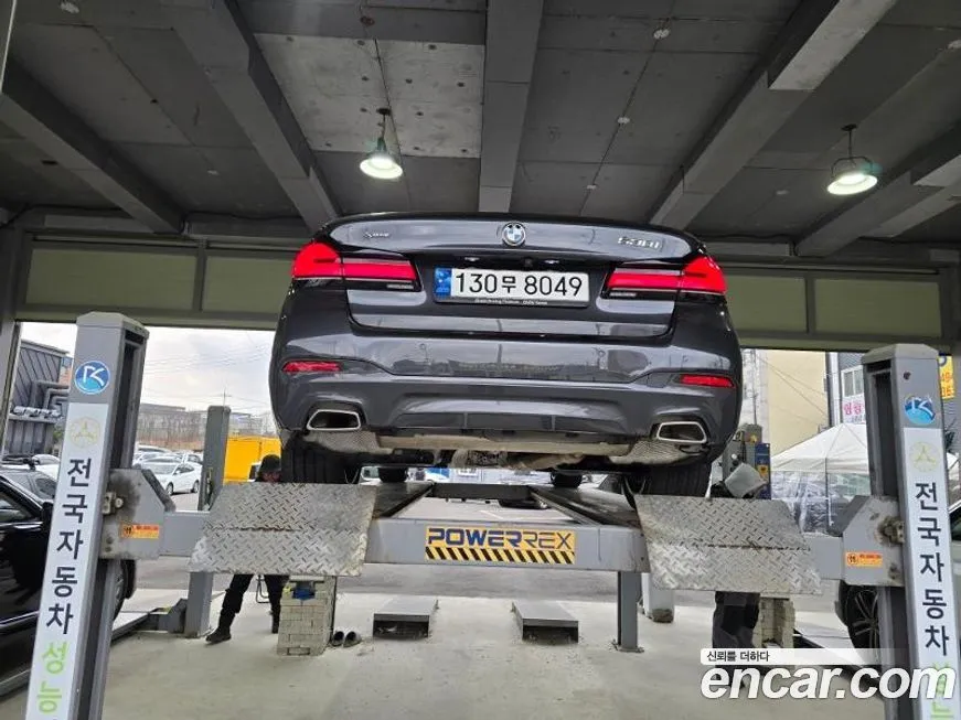 BMW 5-Series 2023 из KR, фото 3