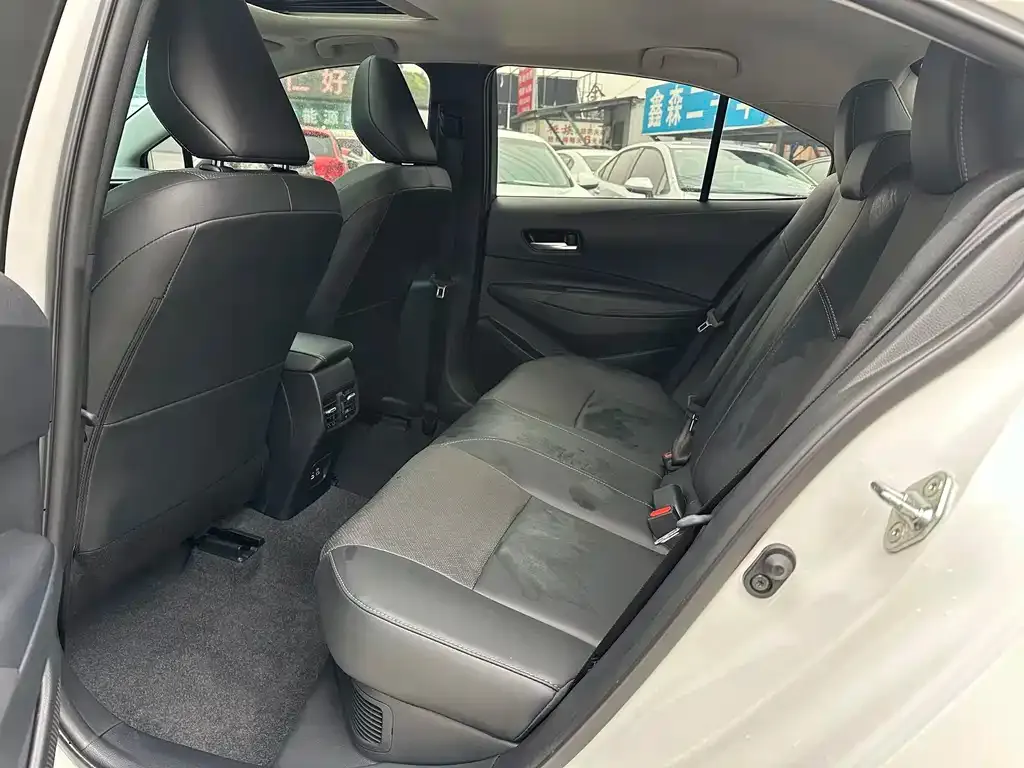 Toyota Corolla 2024 из CN, фото 10