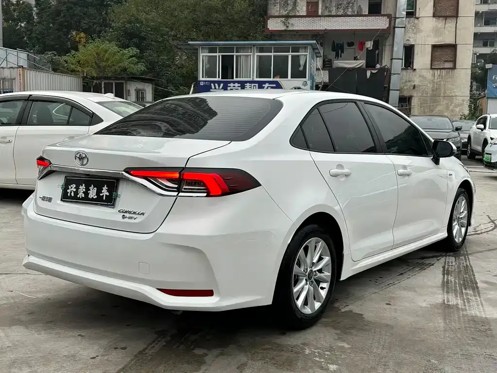 Toyota Corolla 2024 из CN, фото 6