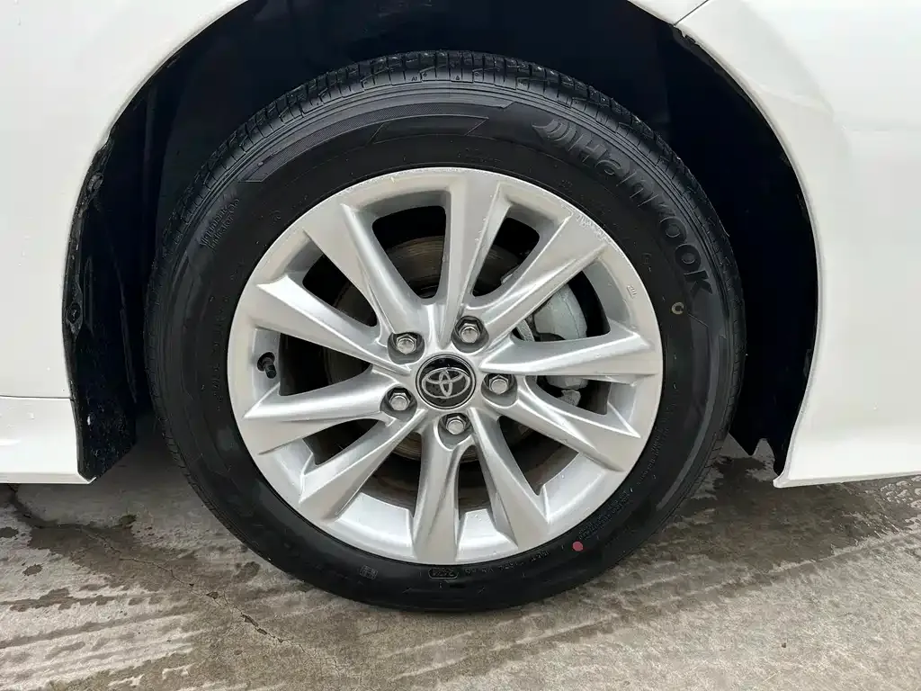 Toyota Corolla 2024 из CN, фото 8