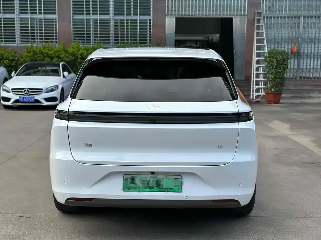 Li Auto L6 2024 из CN, фото 2