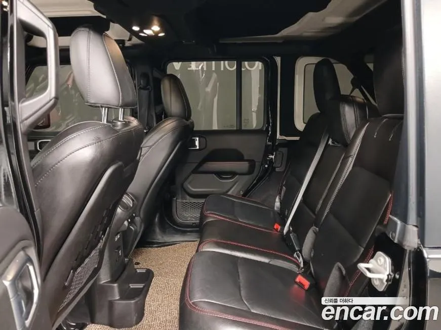 Jeep Wrangler 2022 из KR, фото 9