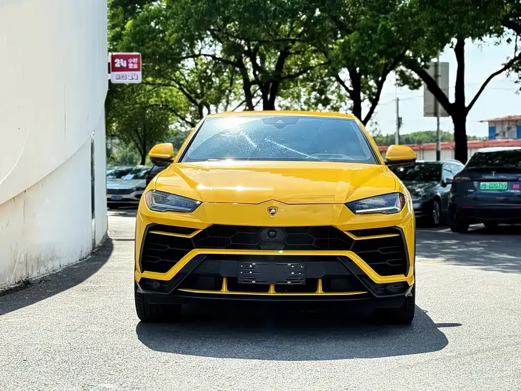 Lamborghini Urus 2023 из CN, фото 10