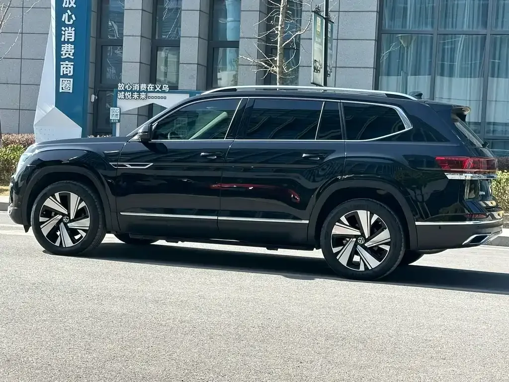 Volkswagen Teramont 2024 из CN, фото 9