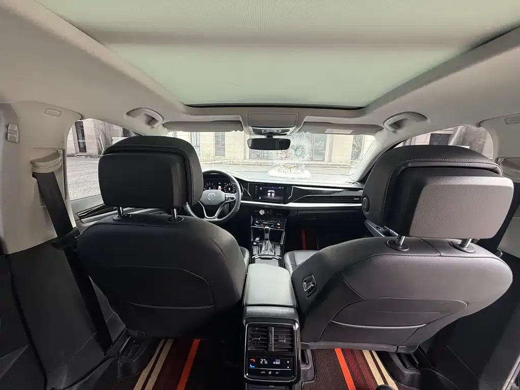 Volkswagen Passat 2024 из CN, фото 10