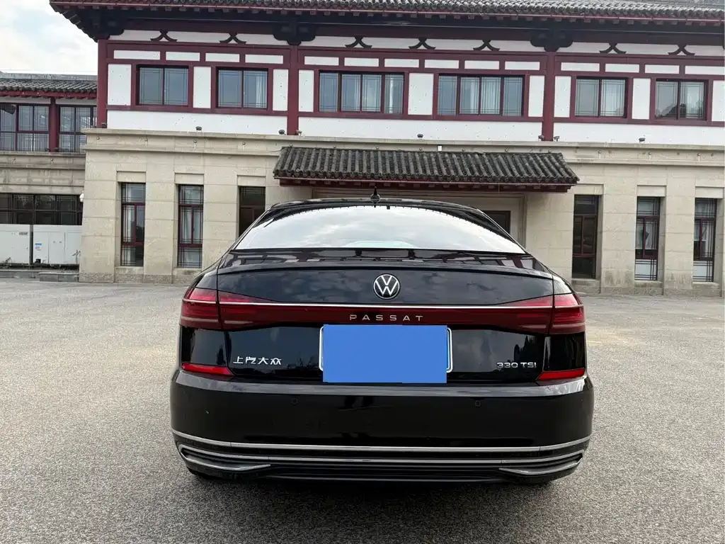 Volkswagen Passat 2024 из CN, фото 4