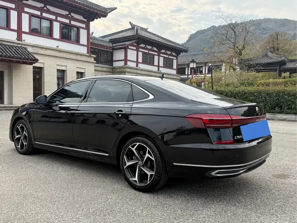 Volkswagen Passat 2024 из CN, фото 5
