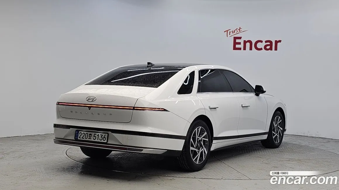 Hyundai Grandeur 2023 из KR, фото 4
