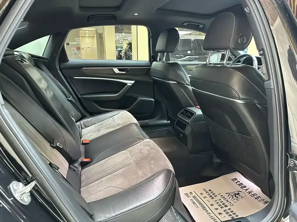 Audi A6L 2022 из CN, фото 5
