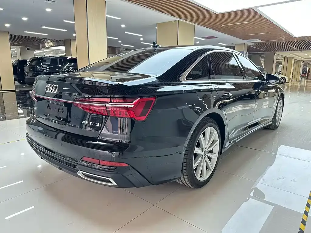 Audi A6L 2022 из CN, фото 3