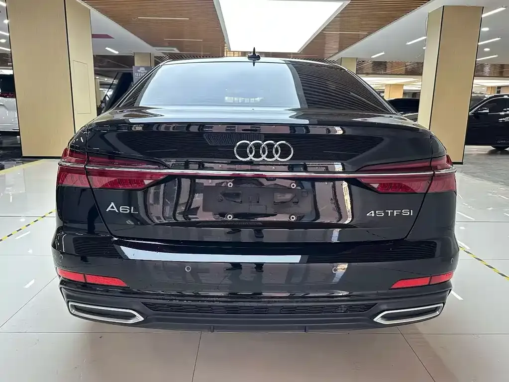 Audi A6L 2022 из CN, фото 8