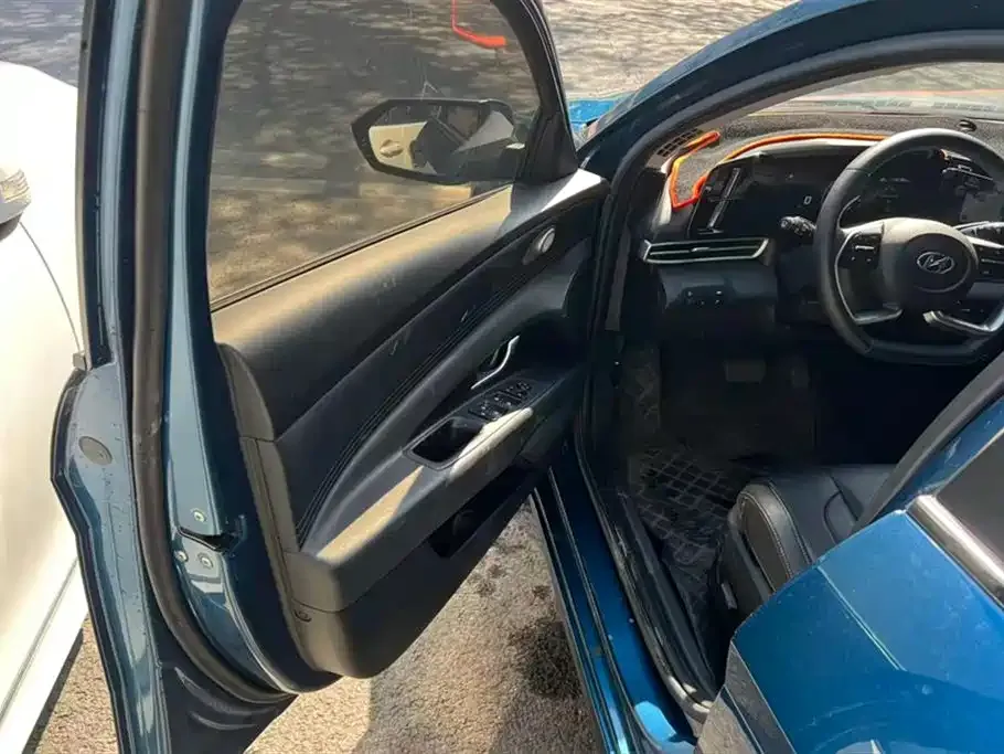 Hyundai Elantra 2022 из CN, фото 4