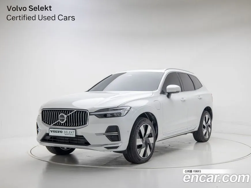 Volvo XC60 — фото 1