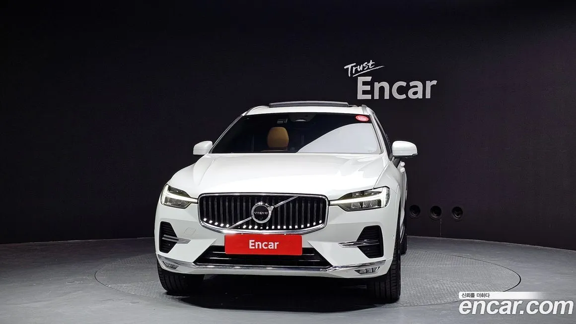 Volvo XC60 — фото 9