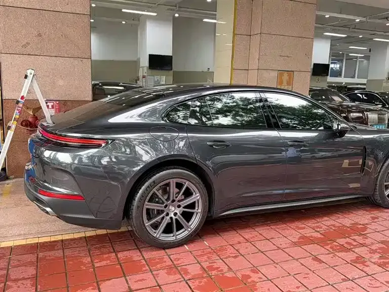 Porsche Panamera 2024 из CN, фото 3