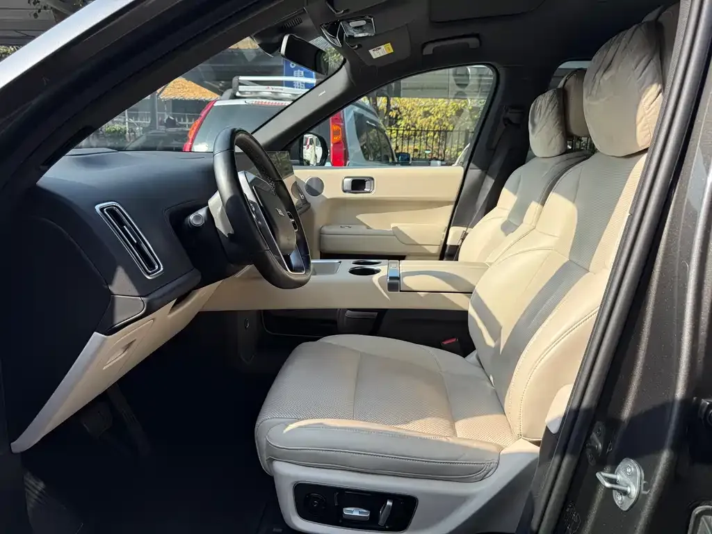 Li Auto L9 2023 из CN, фото 8