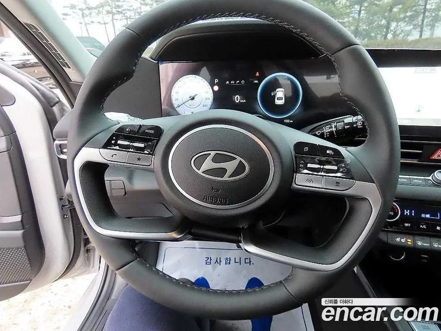 Hyundai AVANTE — фото 9
