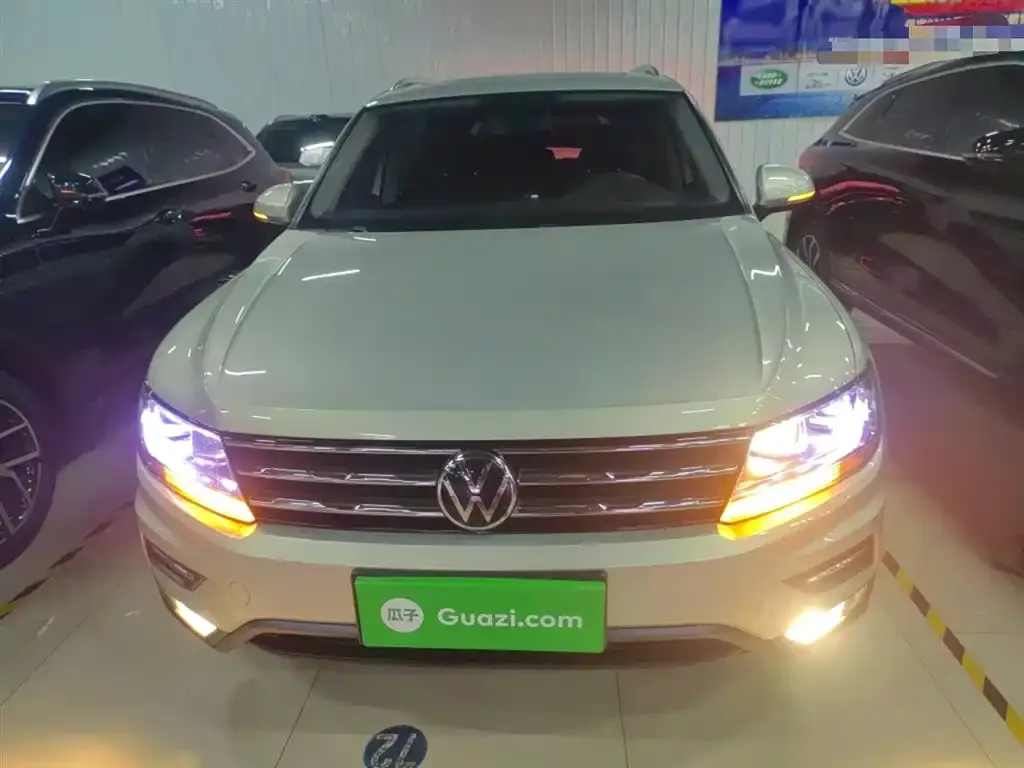 Volkswagen Tiguan L 2021 из CN, фото 3