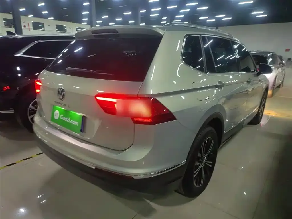 Volkswagen Tiguan L 2021 из CN, фото 2