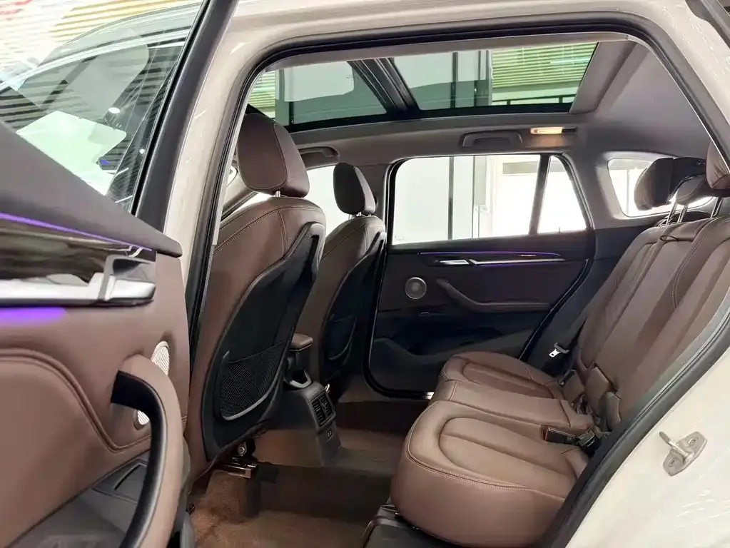 BMW X1 2021 из CN, фото 6