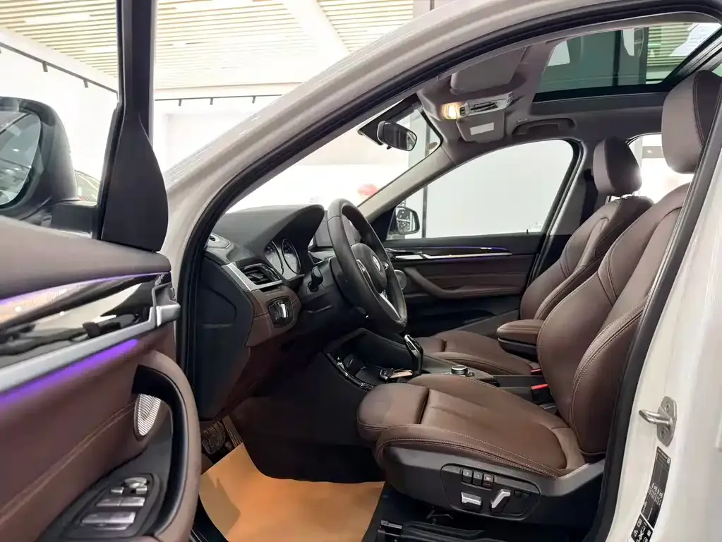 BMW X1 2021 из CN, фото 8