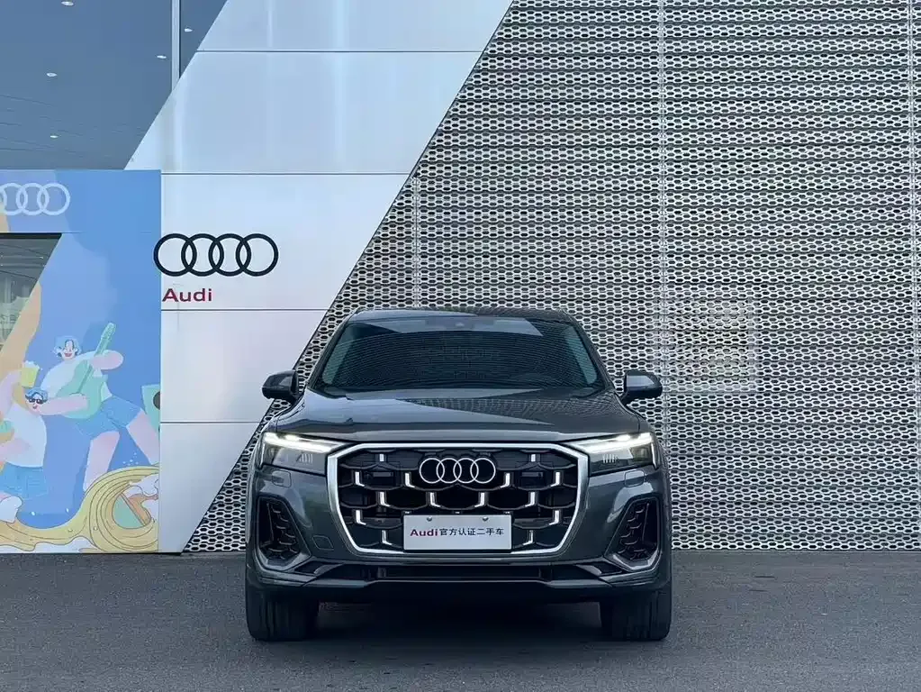 Audi Q7 2024 из CN, фото 9