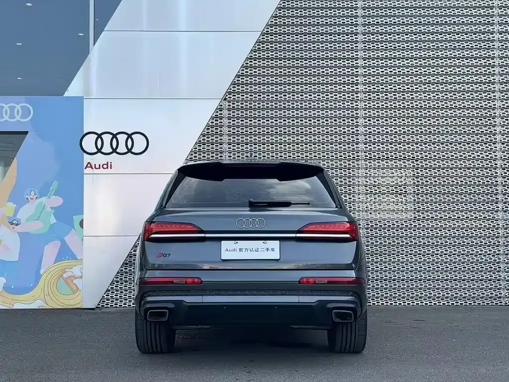 Audi Q7 2024 из CN, фото 2