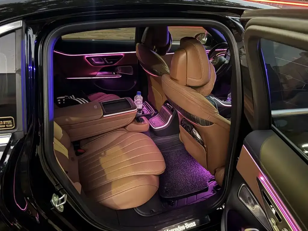 Mercedes-Benz E-Class 2024 из CN, фото 8
