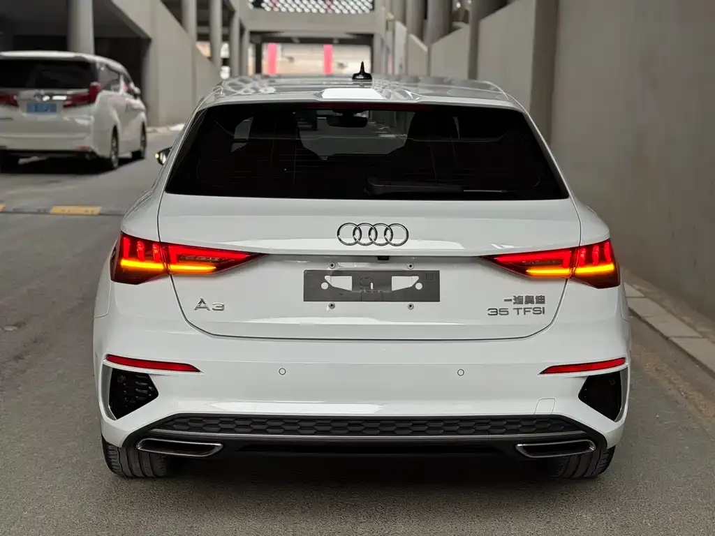 Audi A3 — фото 2