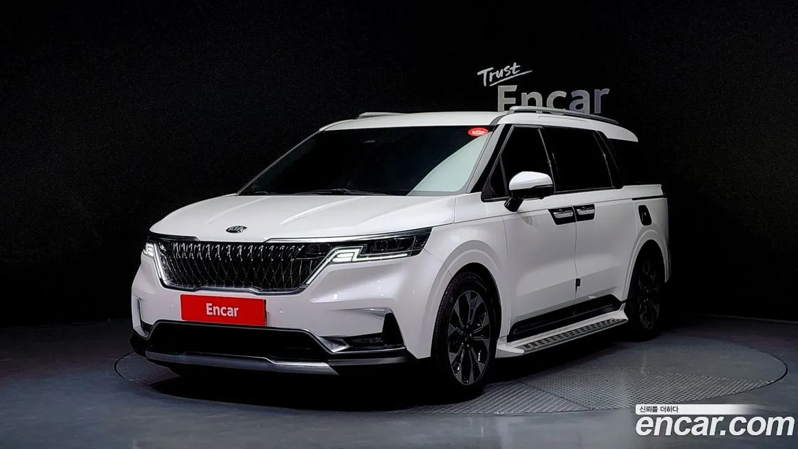 Kia Carnival — фото 1