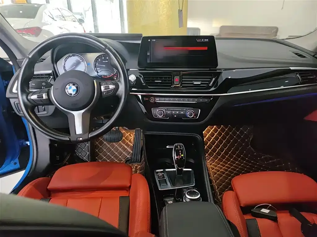 BMW 1 Series 2023 из CN, фото 3