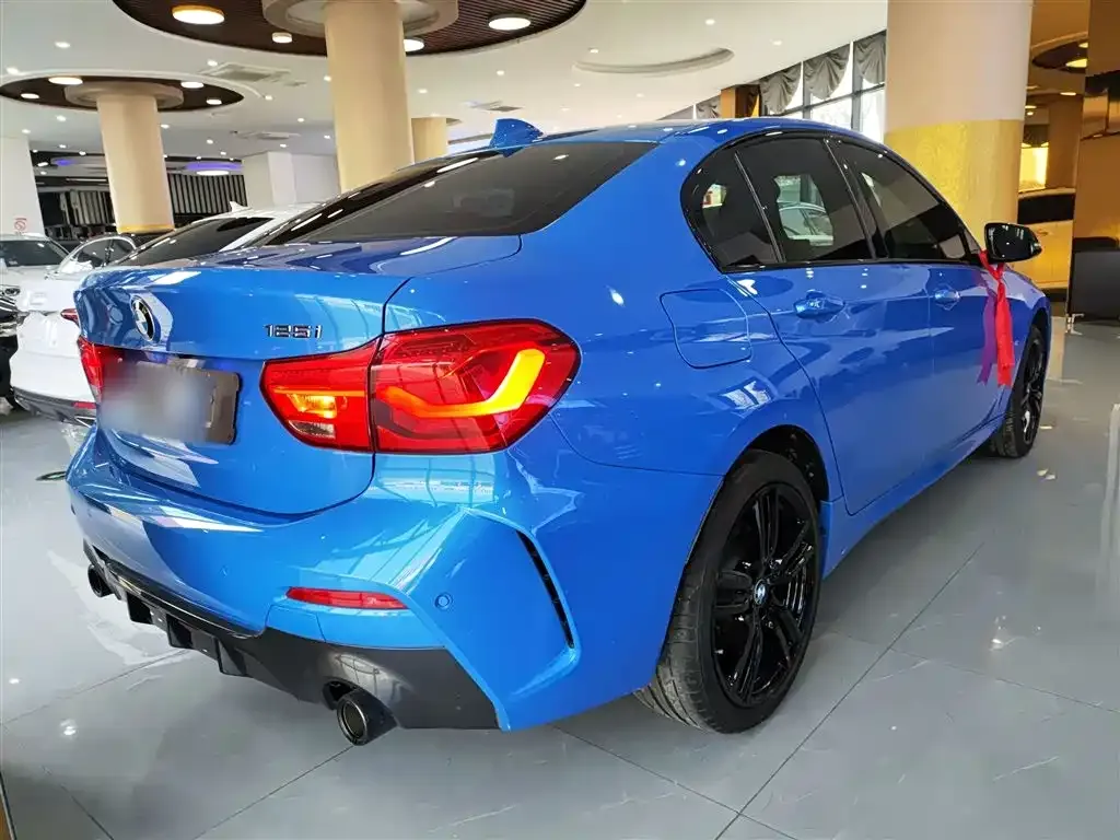 BMW 1 Series 2023 из CN, фото 9