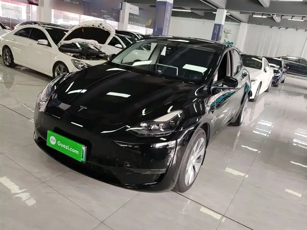 Tesla Model Y 2023 из CN, фото 8