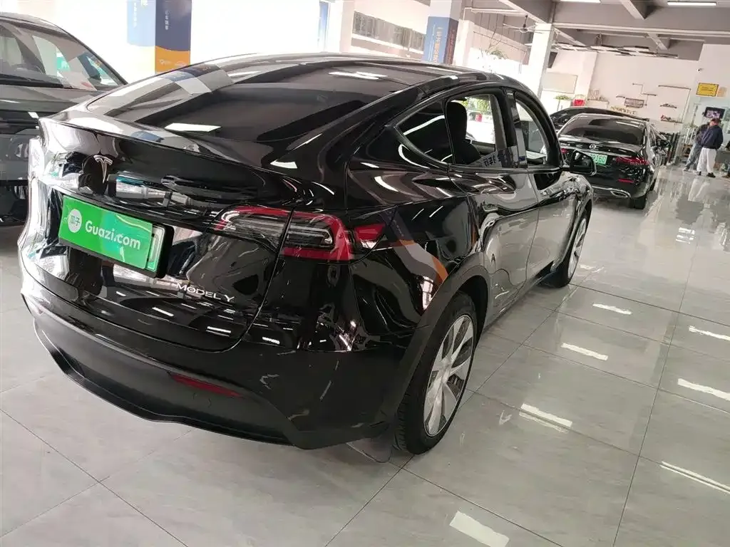 Tesla Model Y 2023 из CN, фото 6